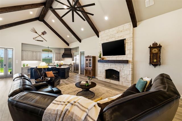 110 Live Oak Court, Willow Park, TX 76087