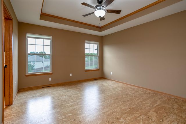 3703 CLYDESDALE DR, Columbia, MO 65202