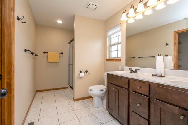 3703 CLYDESDALE DR, Columbia, MO 65202
