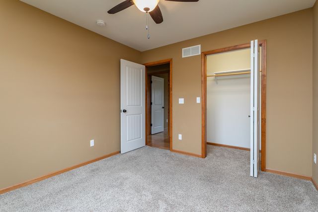 3703 CLYDESDALE DR, Columbia, MO 65202
