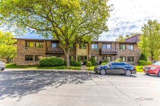 2638 N Windsor Drive 101, Arlington Heights, IL 60004