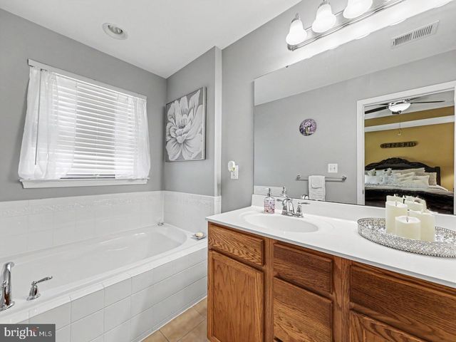 3103 ALLIANCE CT, Fredericksburg, VA 22408