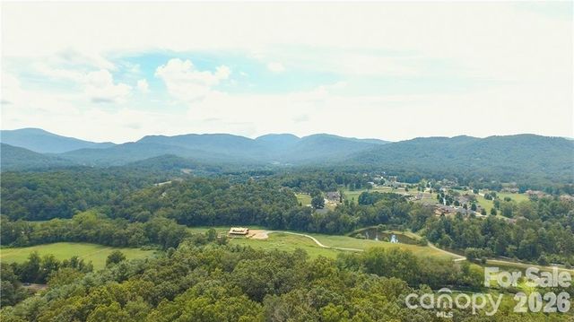 19 Laurel Loop Road, Fairview, NC 28730