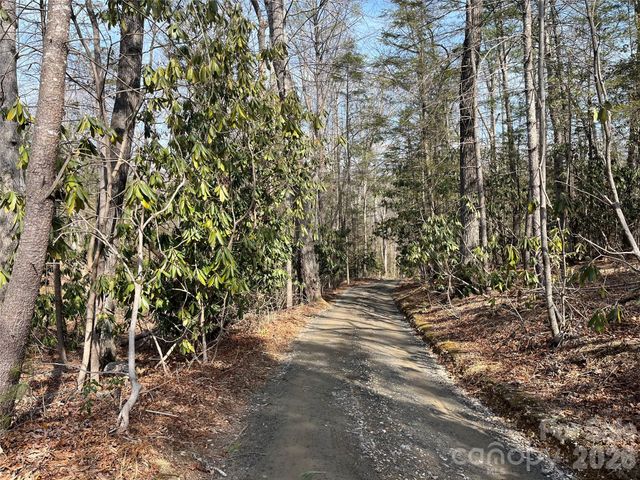 19 Laurel Loop Road, Fairview, NC 28730