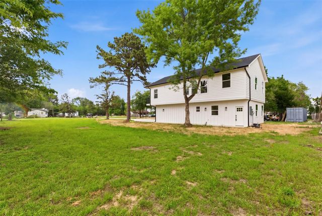 732 Azalea St, Prairie View, TX 77484