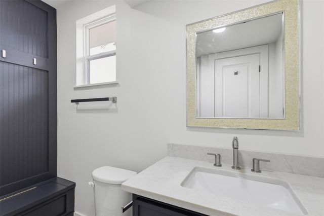 732 Azalea St, Prairie View, TX 77484