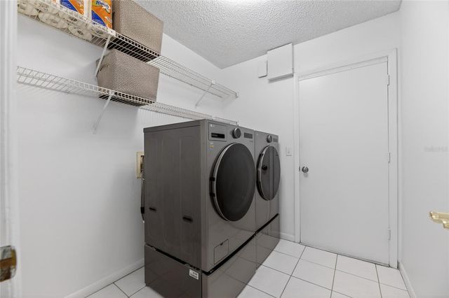 6704 ROSEMARY DRIVE, Tampa, FL 33625