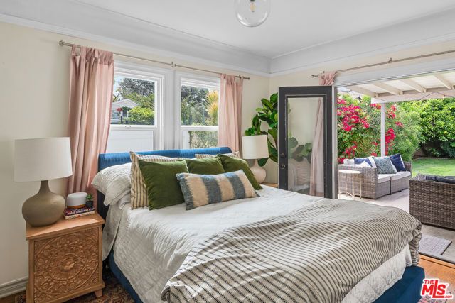 4240 E 6th Street, Long Beach, CA 90814