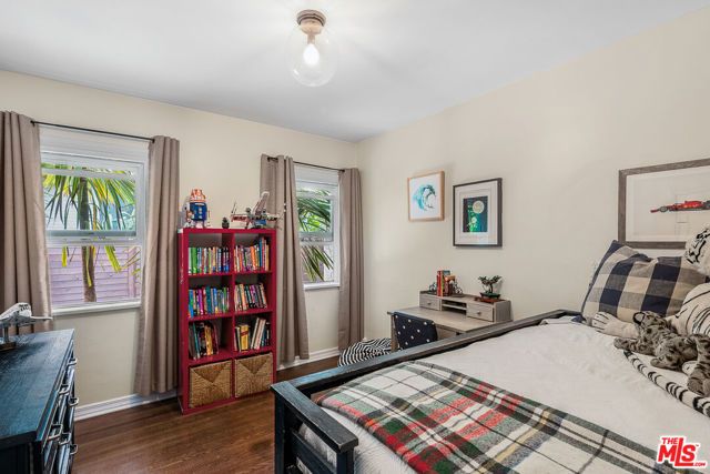 4240 E 6th Street, Long Beach, CA 90814