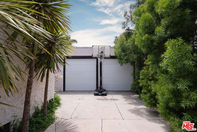 4240 E 6th Street, Long Beach, CA 90814