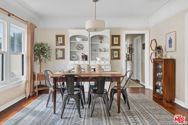 4240 E 6th Street, Long Beach, CA 90814