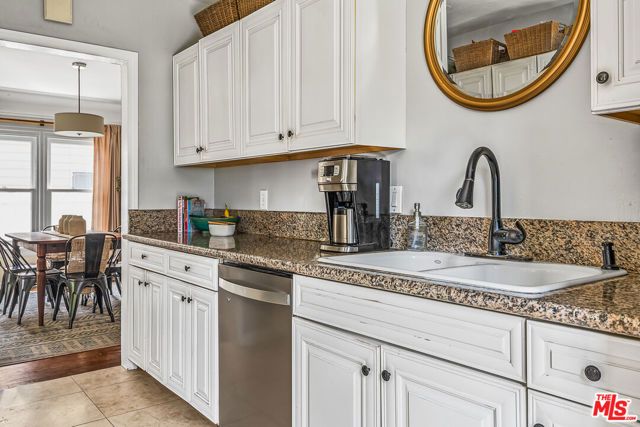 4240 E 6th Street, Long Beach, CA 90814