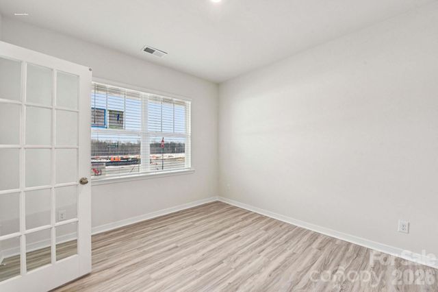 618 Dazzle Loop, Newton, NC 28658