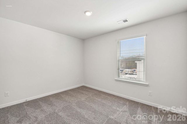 618 Dazzle Loop, Newton, NC 28658