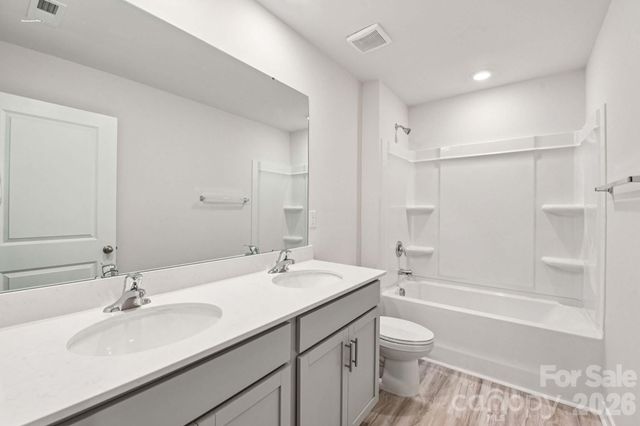 618 Dazzle Loop, Newton, NC 28658