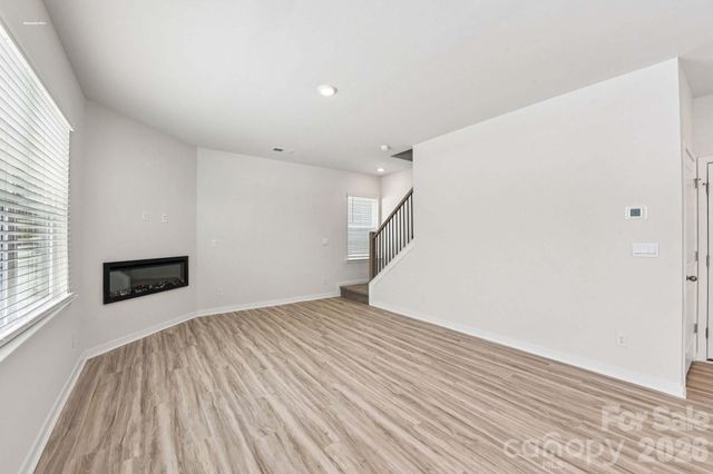 618 Dazzle Loop, Newton, NC 28658