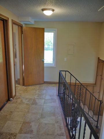 5181 Abercrombie Drive, Edina, MN 55439