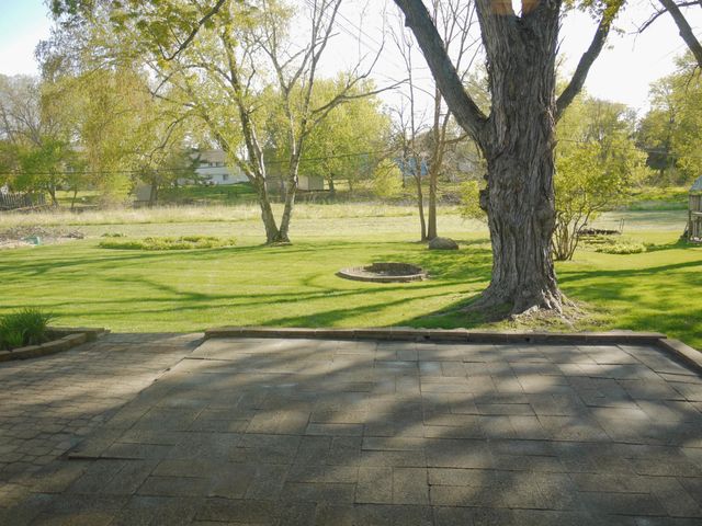 5181 Abercrombie Drive, Edina, MN 55439