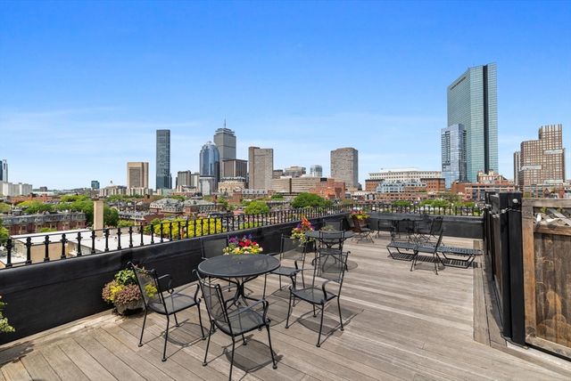 2 Clarendon St 301, Boston, MA 02116