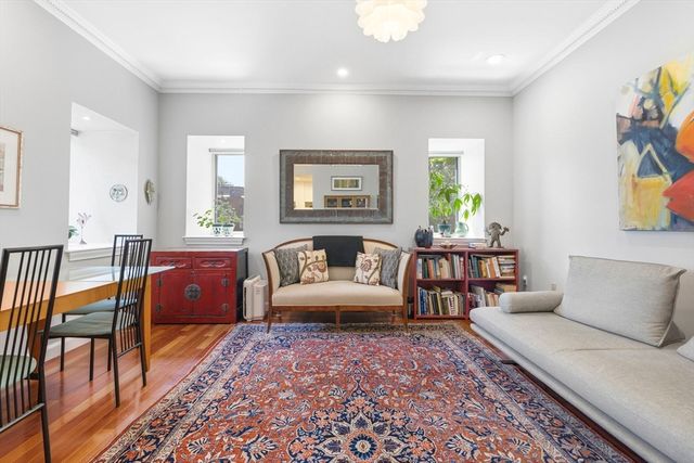 2 Clarendon St 301, Boston, MA 02116