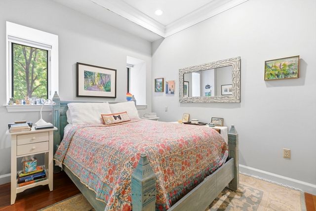 2 Clarendon St 301, Boston, MA 02116