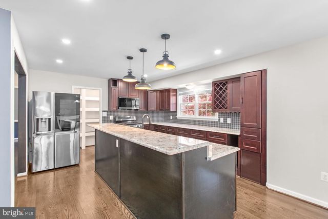 36 MORNINGMIST DR, Fredericksburg, VA 22406