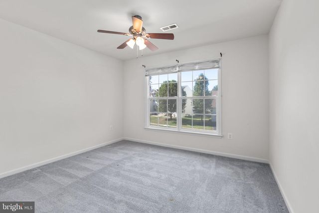 36 MORNINGMIST DR, Fredericksburg, VA 22406