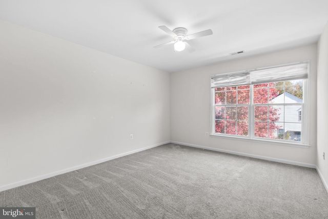 36 MORNINGMIST DR, Fredericksburg, VA 22406