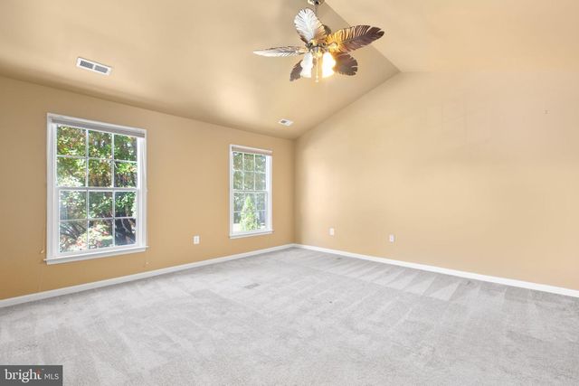 36 MORNINGMIST DR, Fredericksburg, VA 22406