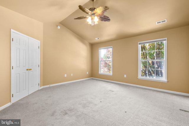 36 MORNINGMIST DR, Fredericksburg, VA 22406