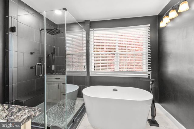 36 MORNINGMIST DR, Fredericksburg, VA 22406