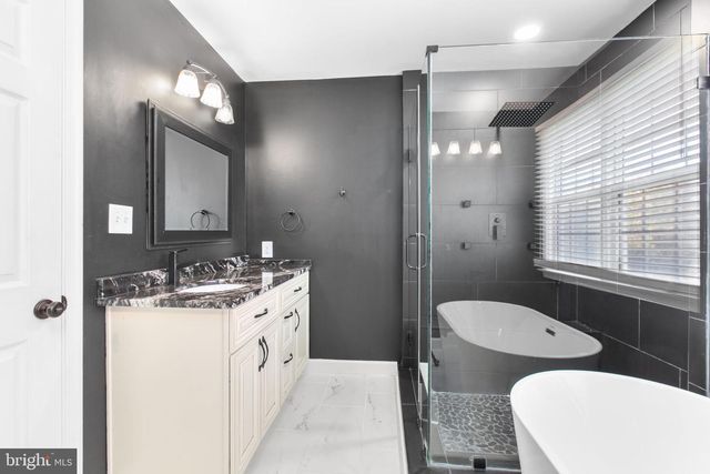 36 MORNINGMIST DR, Fredericksburg, VA 22406