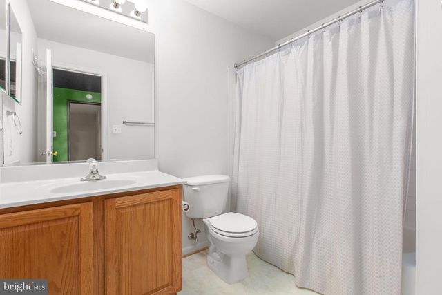 36 MORNINGMIST DR, Fredericksburg, VA 22406