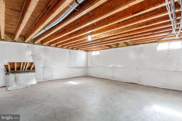 36 MORNINGMIST DR, Fredericksburg, VA 22406