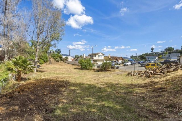1862 Washington, Lemon Grove, CA 91945