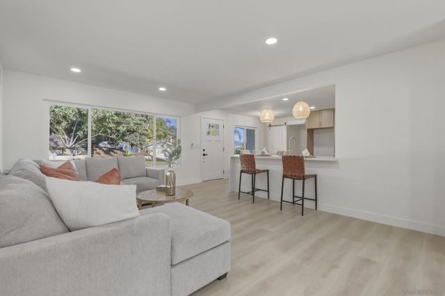 1862 Washington, Lemon Grove, CA 91945