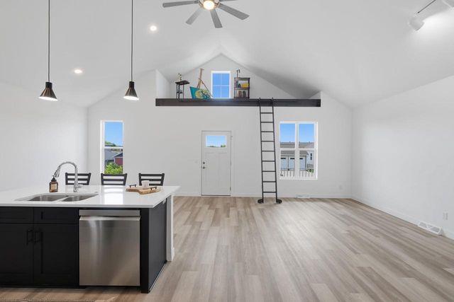 106 Lupine Avenue, Poynette, WI 53955