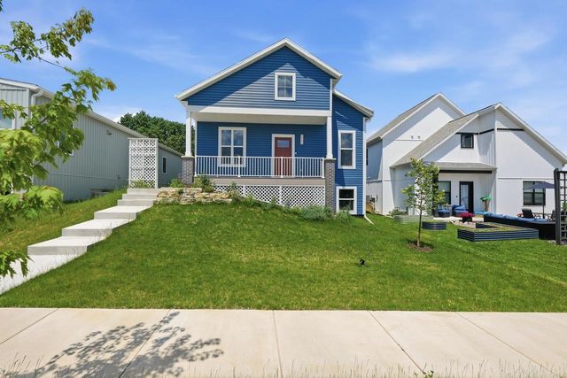 106 Lupine Avenue, Poynette, WI 53955