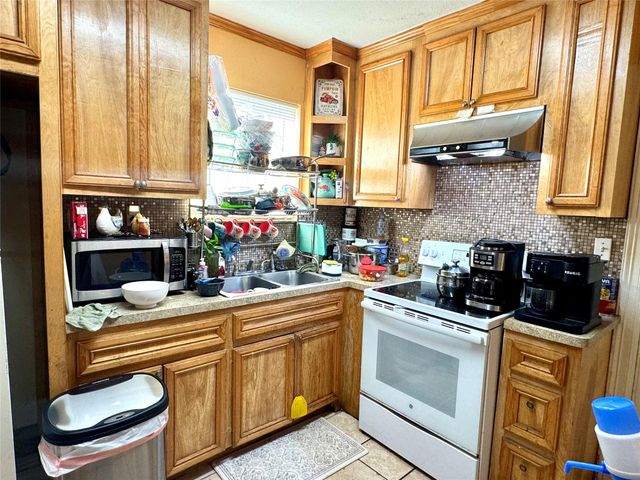 9105 Exeter Street, Houston, TX 77093