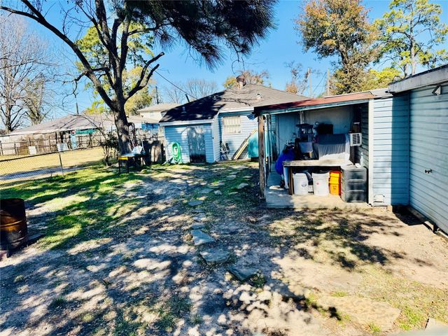 9105 Exeter Street, Houston, TX 77093