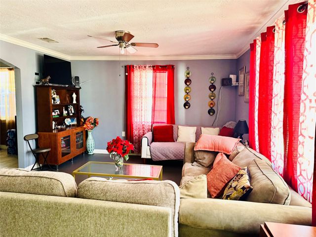 9105 Exeter Street, Houston, TX 77093