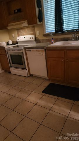 213 Vicki Way, Stanley, NC 28164