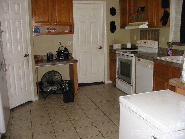 213 Vicki Way, Stanley, NC 28164