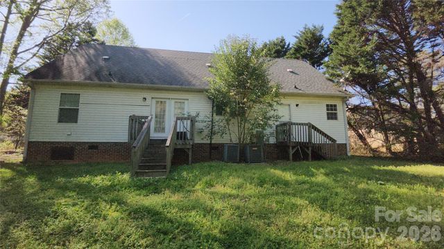 213 Vicki Way, Stanley, NC 28164