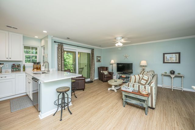 1873 Montclair C, Mount Pleasant, SC 29464