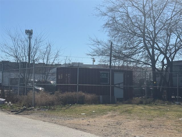 1807 S Malcolm X Boulevard, Dallas, TX 75226