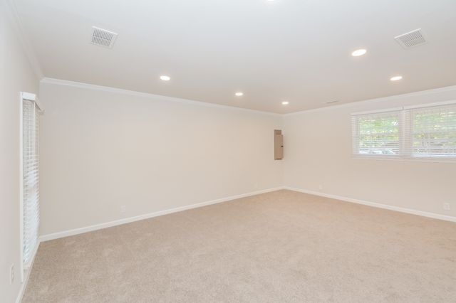 304 Matterhorn Dr, Old Hickory, TN 37138