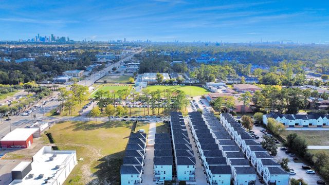 721 Marcella Street F, Houston, TX 77091