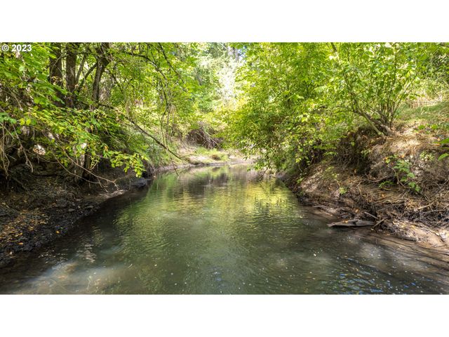 6955 E MAIN St, Hillsboro, OR 97123