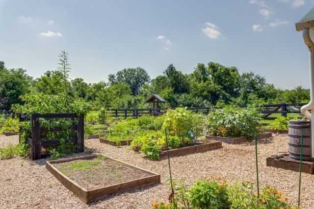 836 Goswell Dr Unit 102, Nolensville, TN 37135